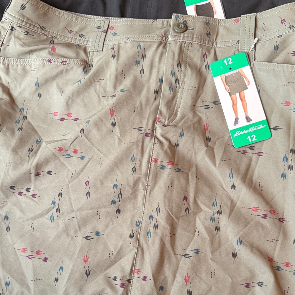 Eddie Bauer lot Sage Print & Black Skorts NWT - Picture 2 of 13
